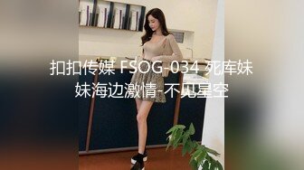 颜值小妹大战纹身小哥，全程露脸温柔的舔弄大鸡巴，让小哥后入压在身下爆草，浪叫呻吟表情好骚精彩又刺激[