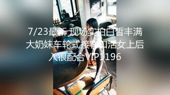 【新速片遞】 商场一路跟踪抄底红披风美女肉丝里面没有穿内裤