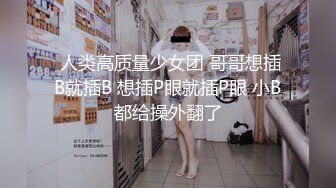 健身教练小姐姐,健身房换衣间,外面人声不断,极品女神胴体满分