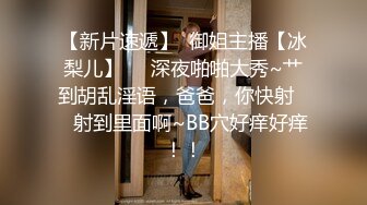 美容院偷偷拍的隔壁床位做乳房整形的妹子,正好医生来查病房,让妹子胸罩解开查看伤口愈合情况,妹子还有点害羞