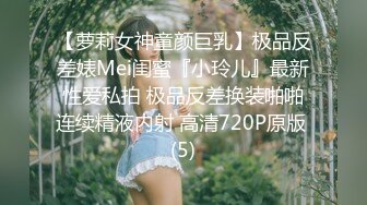 迷倒万千少男的万人迷熟女，极品难一遇，仿佛上海滩的交际花，人美极了配上一手老歌，魅力诱惑！