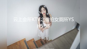  黑皮衣大奶美女吃鸡啪啪 被大肉棒无套输出猛怼 啪啪作响 逼都被你撑满满的