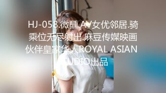   舞蹈社美女教練勾搭男學員啪啪,舞蹈練習室內找個凳子就幹起來了,男的激動不得了