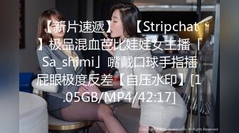 摄影师模特群约拍S级身材极品一字马女模，问她私底下表现怎么样，话里话外暗示她要潜规则，结果激情啪啪，对话精彩淫荡