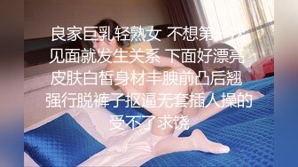 美眉的颜值很能打，化个妆不需要美颜，很清纯青涩